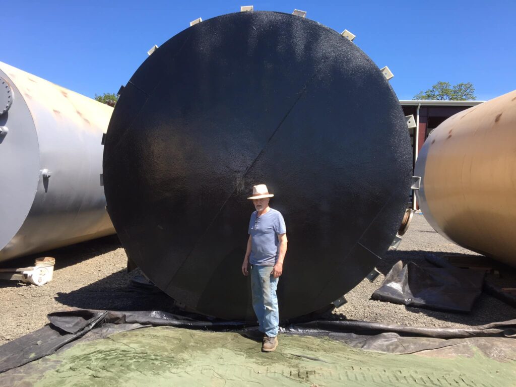 Petroleum Storage Tank Lining · Abu Dhabi — on-site view 1