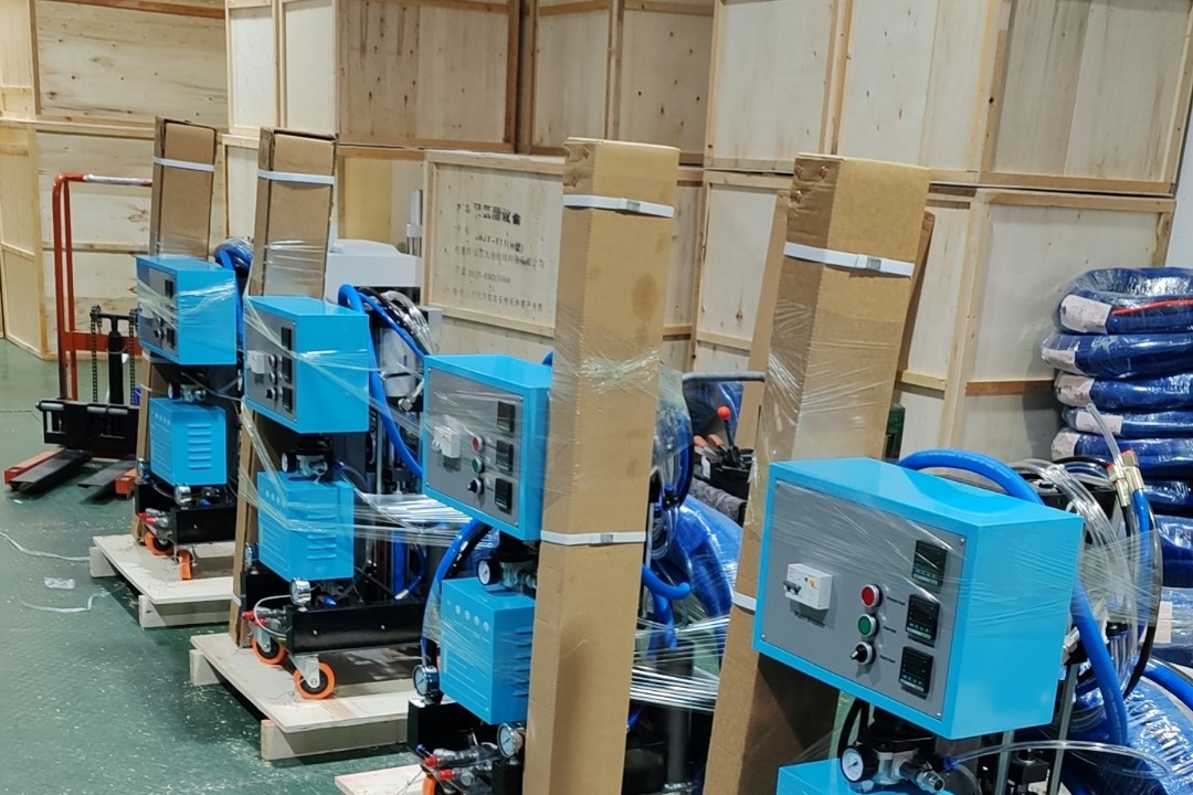 JYYJ-3H machines shrink-wrapped on pallets and packed into export-grade wooden crates for worldwide shipping